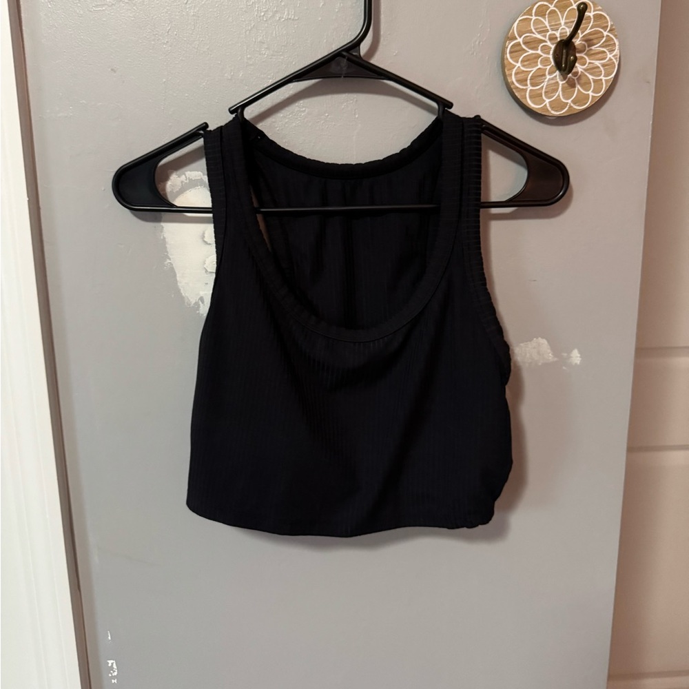 workout top